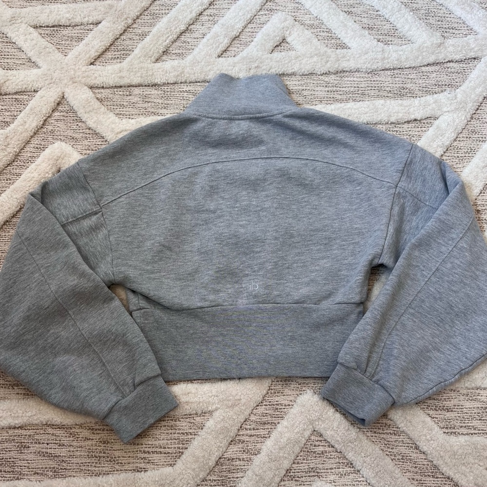 ALO Yoga Vixen Cropped Half Zip Pullover Heather Grey Cinched Waist Size Med - Picture 5 of 6